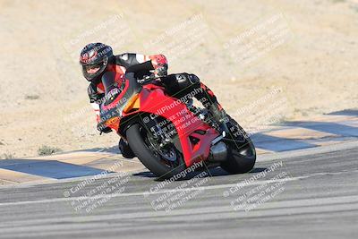 media/Dec-01-2025-Moto Forza (Mon) [[2daa91e15f]]/2-Intermediate Group/Session 2 (Turns 9 and 10)/